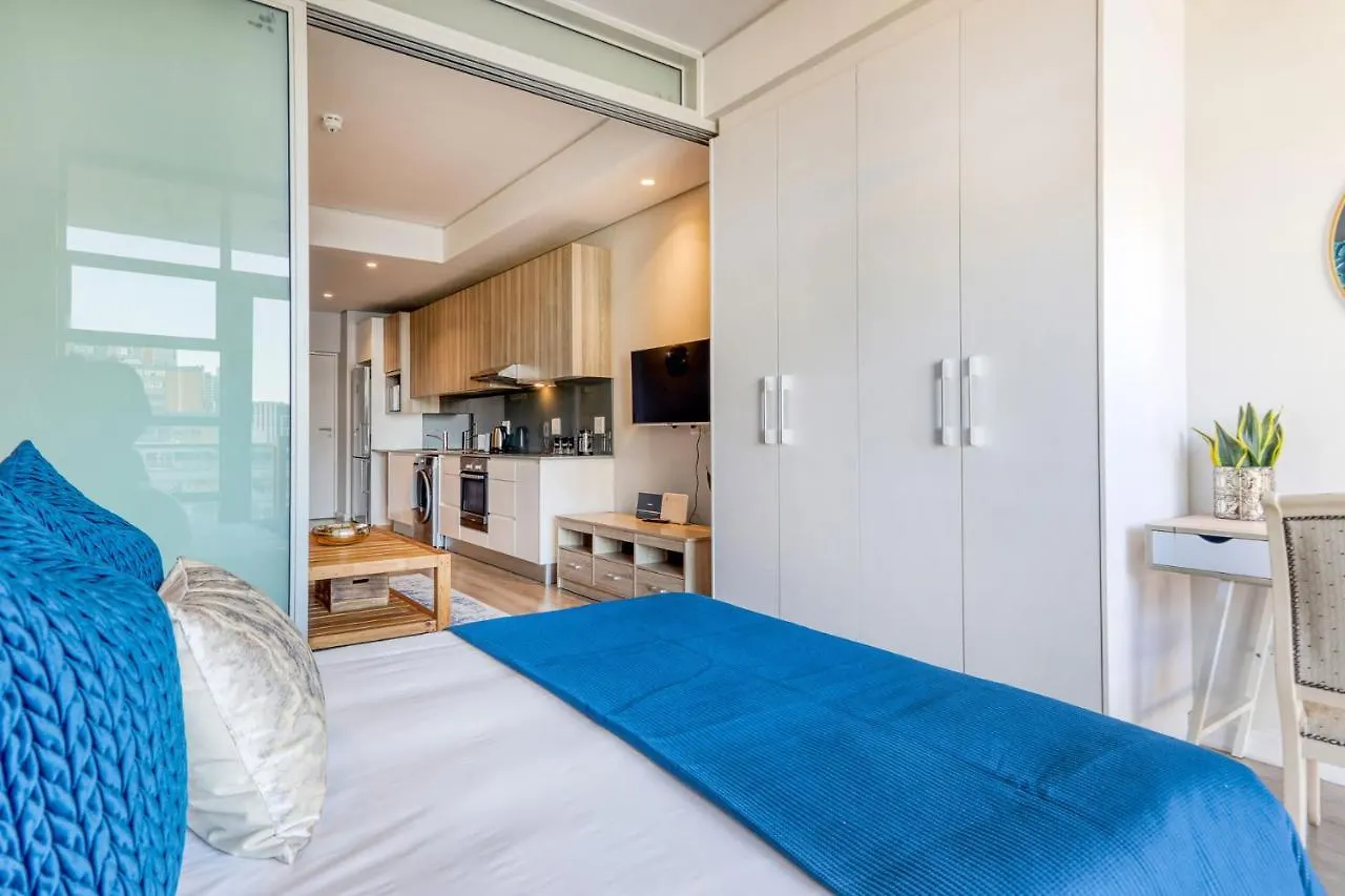 Backup-Power Elegant Ny Balcony Apartment Le Cap