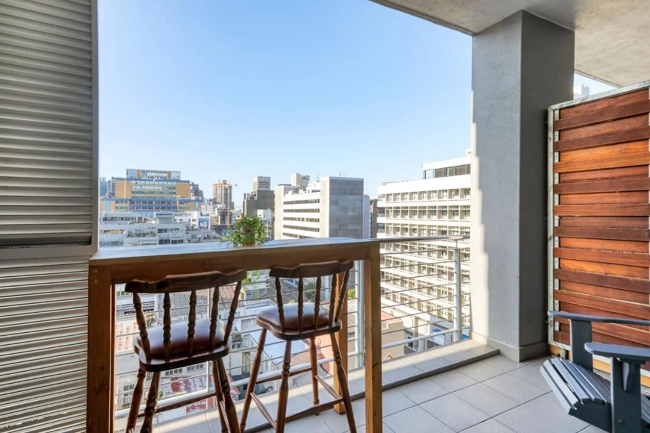 Backup-Power Elegant Ny Balcony Apartment Cape Town