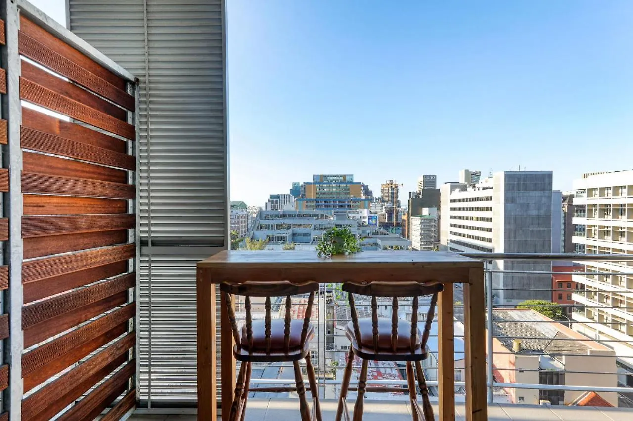 Backup-Power Elegant Ny Balcony Apartment Cape Town